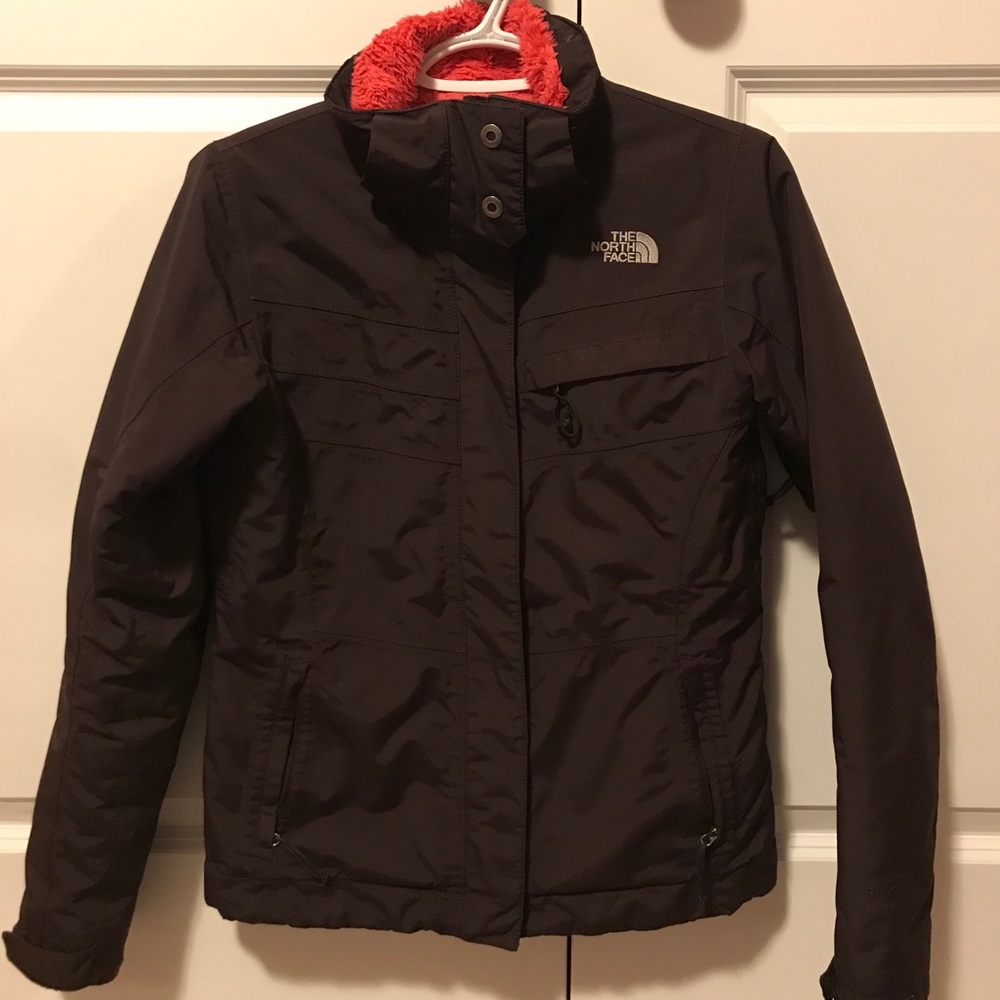 Woman’s The North Face Jacket XS